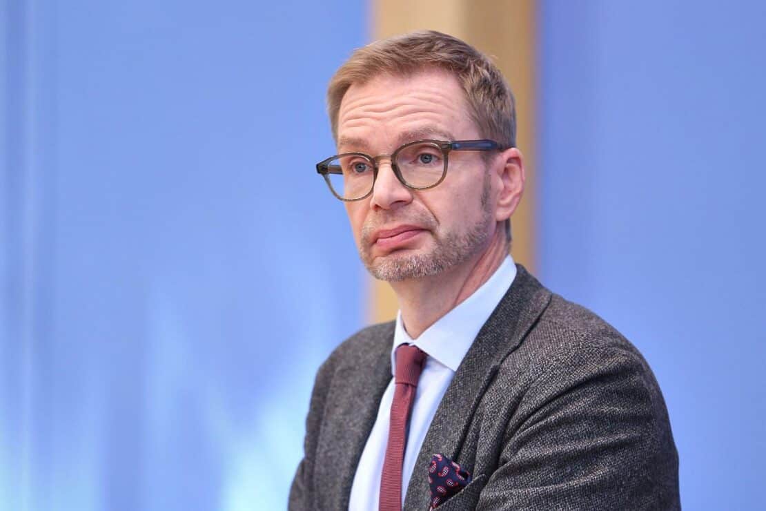 Steuerzahlerbund fordert Reduzierung von Verbeamtungen