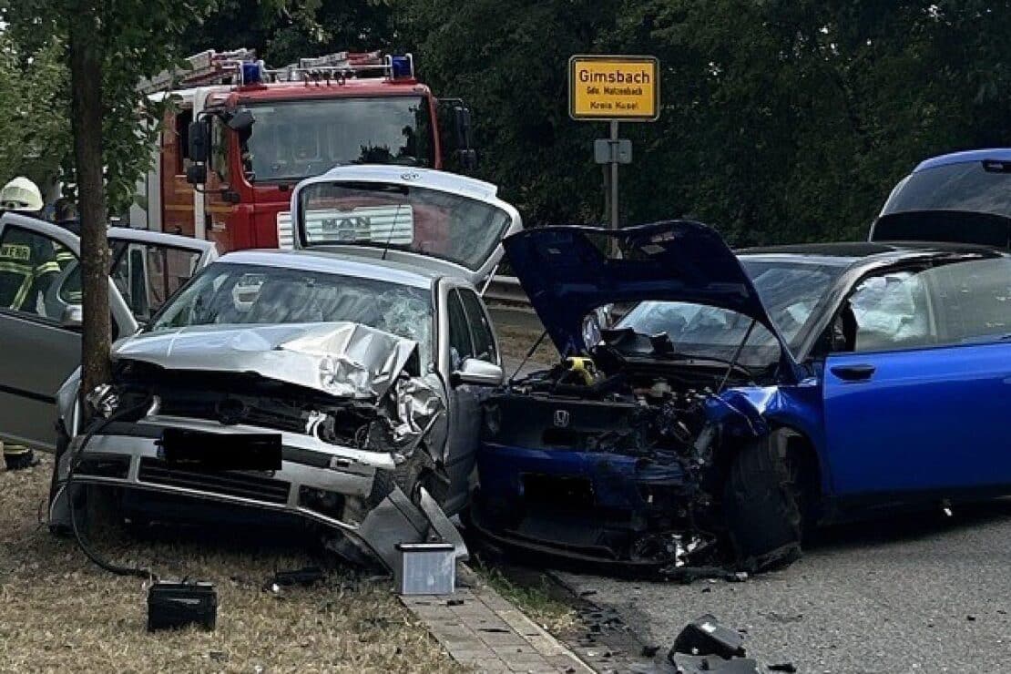 Verkehrsunfall auf der B423 bei Gimbsbach