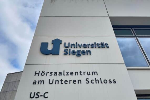 Studierende in NRW: Universität Siegen (Archiv), Anstieg der Masterstudierenden im Wintersemester 2025/26.