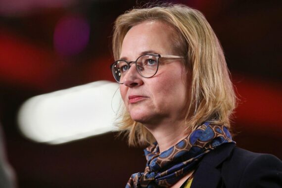 Katja Wolf (Archiv) in politischem Kontext, fordert BSW-Rückgabe eines Landtagsmandats.