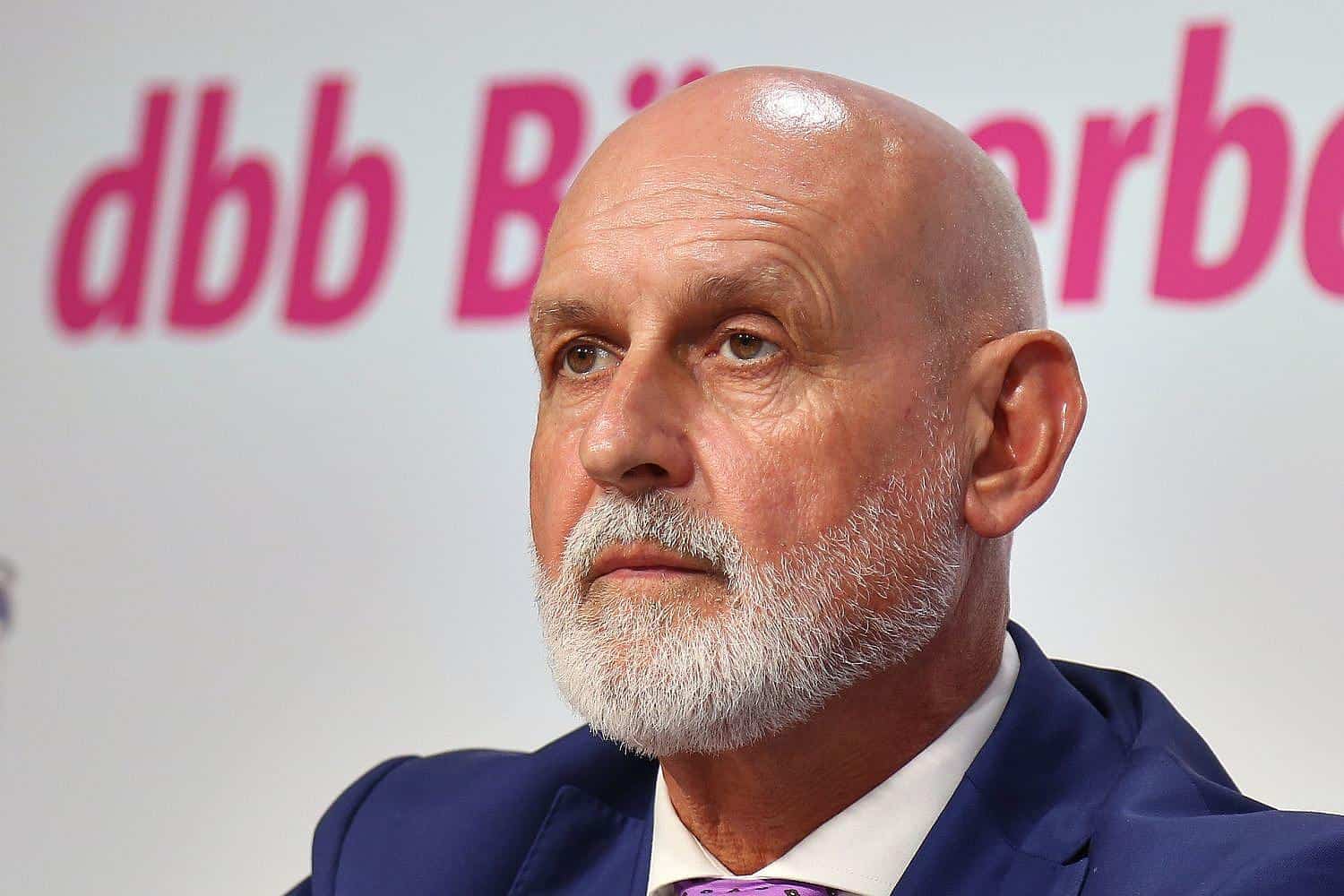 Beamtenbund: 631.000 Stellen im öffentlichen Dienst unbesetzt