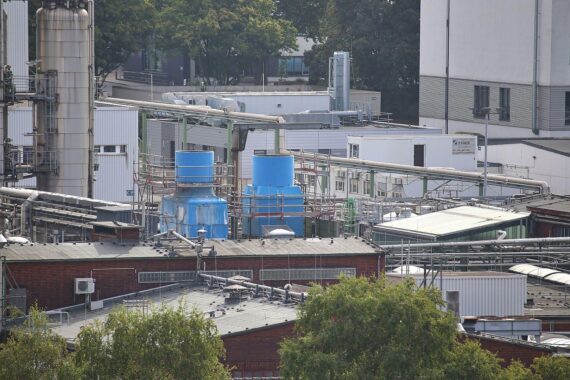 Chemie-Anlagen im Archiv: Deutschland droht erstmals Klimaziel zu verfehlen (CO₂-Emissionen).