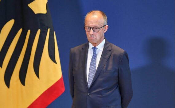 Friedrich Merz im Archiv; über mögliche Staatsministerin für Sport und Ehrenamt.