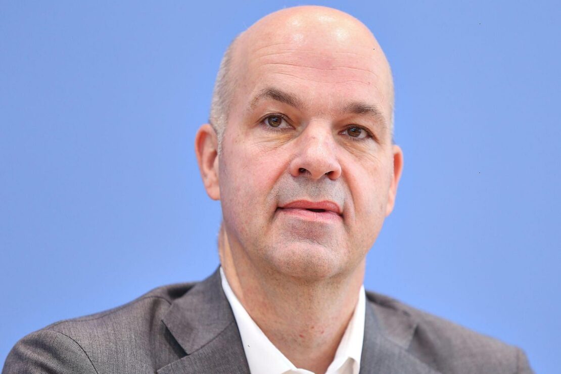 DIW-Präsident: Abschaffung der Rente mit 63 unverzichtbar