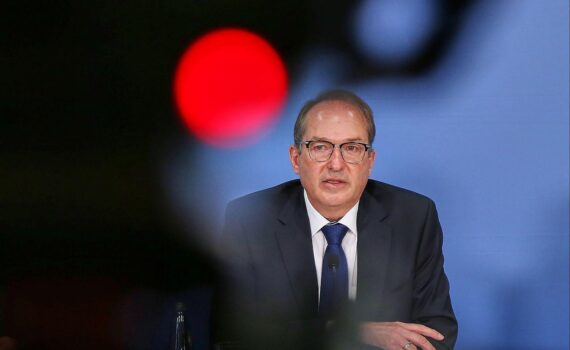 Alexander Dobrindt spricht; Verfassungsschutz mit neuen Befugnissen gegen Cyberangriffe, Sabotage und Extremisten.