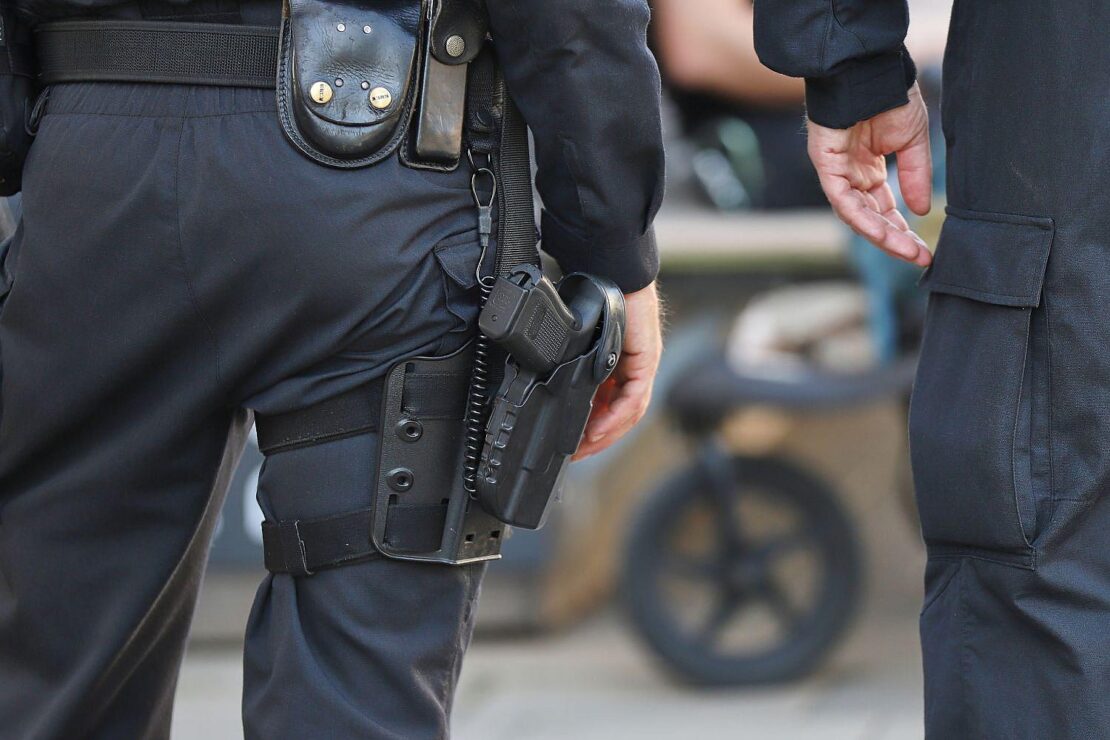Durchsuchungen in Kreuzberg und Neukölln gegen Waffenkriminalität