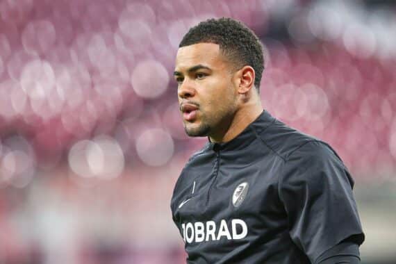 Torwart Noah Atubolu im Eintracht-Frankfurt-Umfeld, Foto (Archiv), Torhüterblick beim Fußballverein.