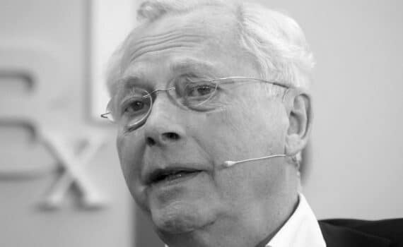 Uwe-Karsten Heye (Archivfoto), früherer Regierungssprecher; Meldung über seinen Tod am 30. Juli.