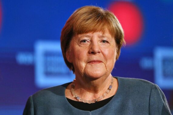 Angela Merkel (Archiv) vor Berlin: Umfrage zur Eignung als Bundespräsidentin.