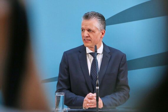 Thorsten Frei (Archiv) in Berlin, spricht über Pläne zu neuem Zivildienst und möglicher Wehrpflicht.