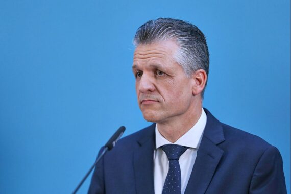 Thorsten Frei fordert: Bas soll im Herbst Referentenentwurf zur Rente mit 63 vorlegen.