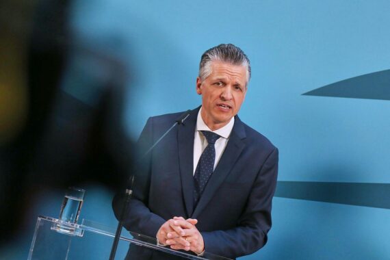 Thorsten Frei (CDU) in Berlin, Thema „Rente mit 63“, Verweis auf Alterssicherungskommission und Generationengerechtigkeit.