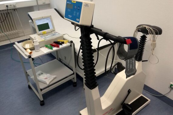 Sonja Optendrenk fordert Kassen-Erstattung von Adipositasmedikamenten; Fahrrad-Ergometer für Belastungs-EKG.
