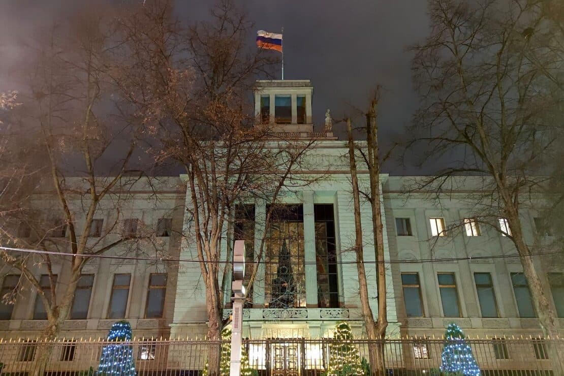Grüne werfen Regierung "Schwäche pur" gegenüber Russland vor