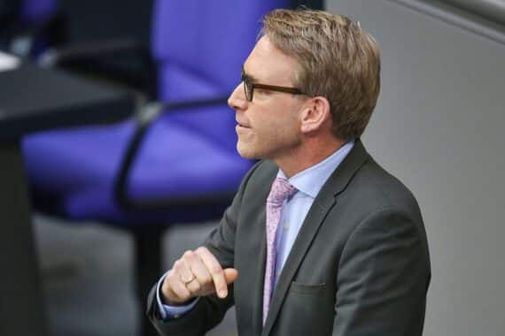 Marc Henrichmann (CDU), Archivfoto; Bundestags-Persönlichkeit, Symbol für Nachrichtendienst-Reform und Cyber-Präventivschläge.