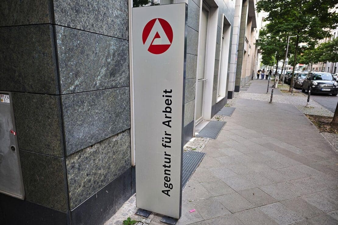 Ifo-Barometer: Unternehmen bauen weniger Personal ab