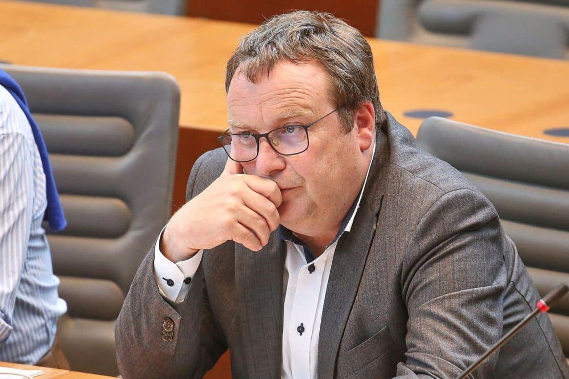 Krischer begrüßt Bilgers Niedrigwasser-Konferenz