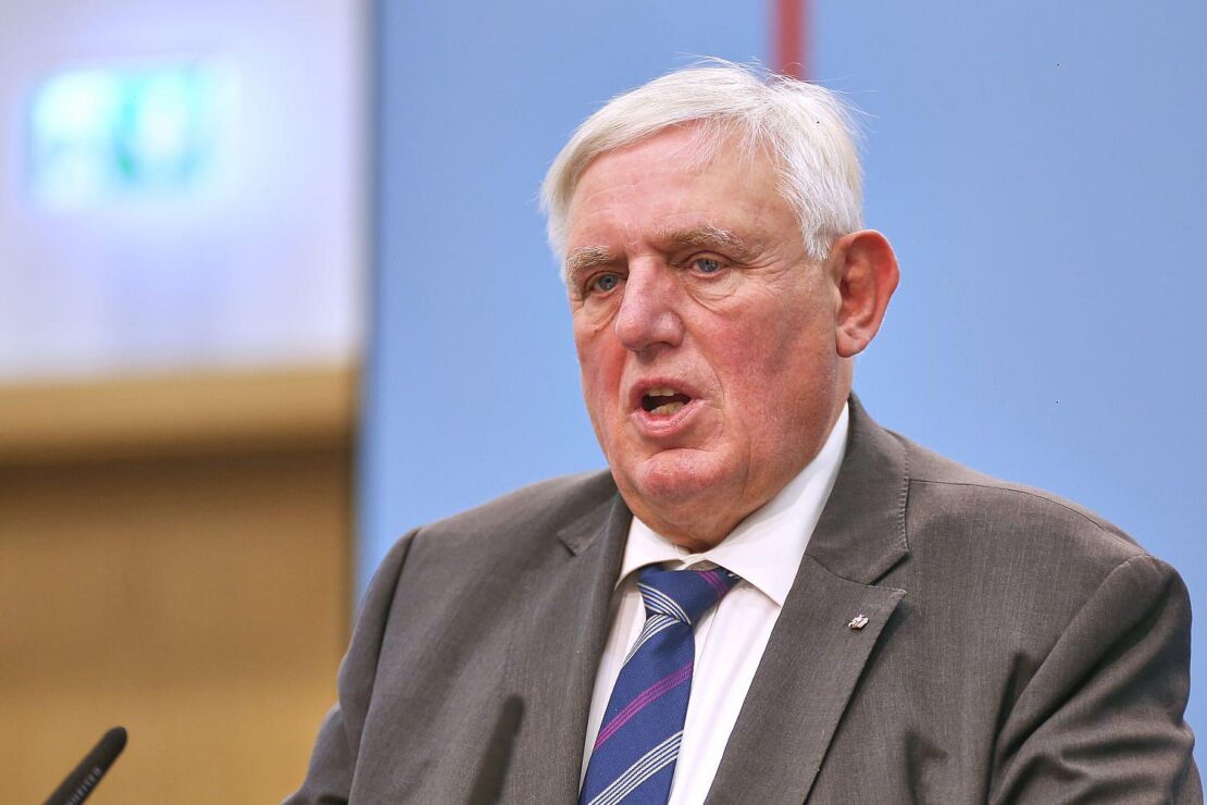 Laumann: Rentenreform vollständig umsetzen