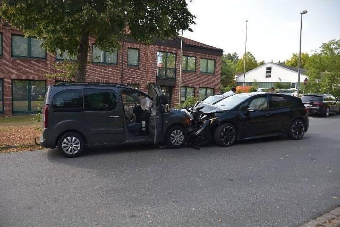Leichtverletzter bei Unfall in Jesteburg – Werkzeugdiebstahl in Fleestedt