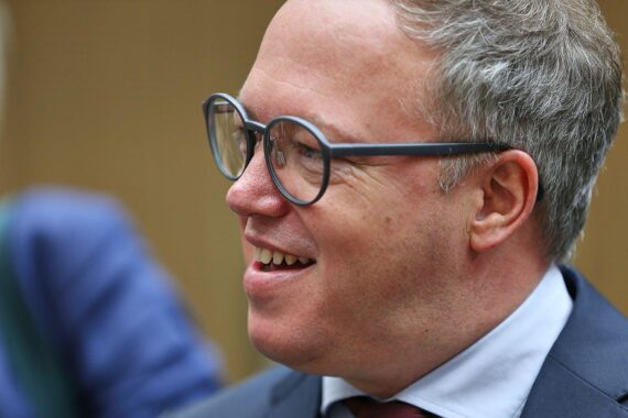 Mario Voigt, CDU-Landeschef, bei CDU-Landesparteitag in Eisenach, wiedergewählt; Hintergrund: Landespolitik Thüringen.