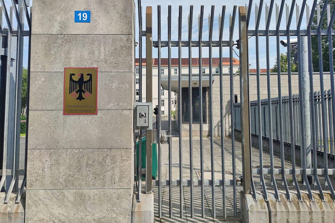 Ministerium plant Vorhalteverträge mit Rüstungsindustrie