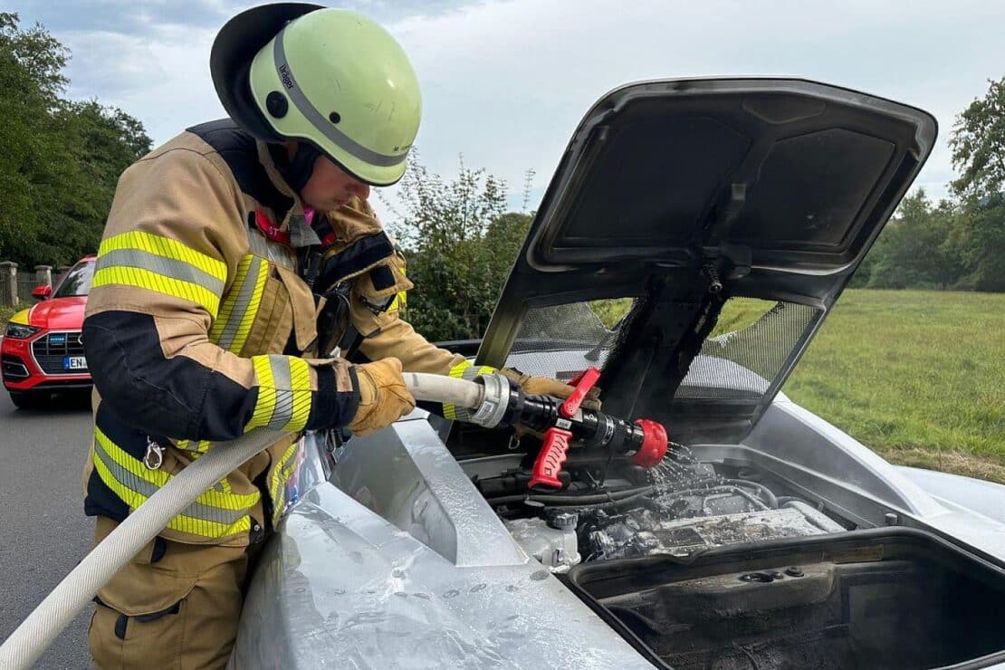 Pkw-Brand auf der Gedener Straße in Herdecke