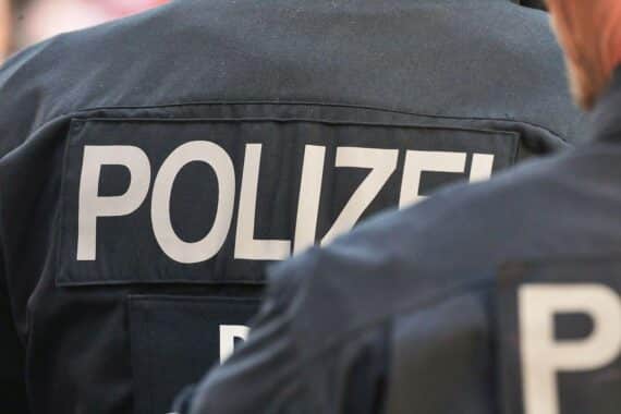 Polizeiarbeit im Archiv: Warnung vor sexueller Erpressung (Sextortion) über TikTok.