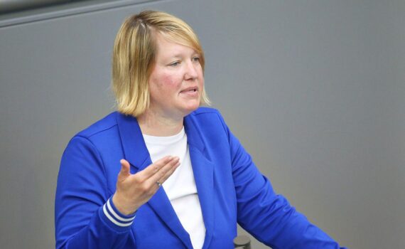 Porträt von Wiebke Esdar (Archiv) vor dem Thema Reform der Erbschaftsteuer.