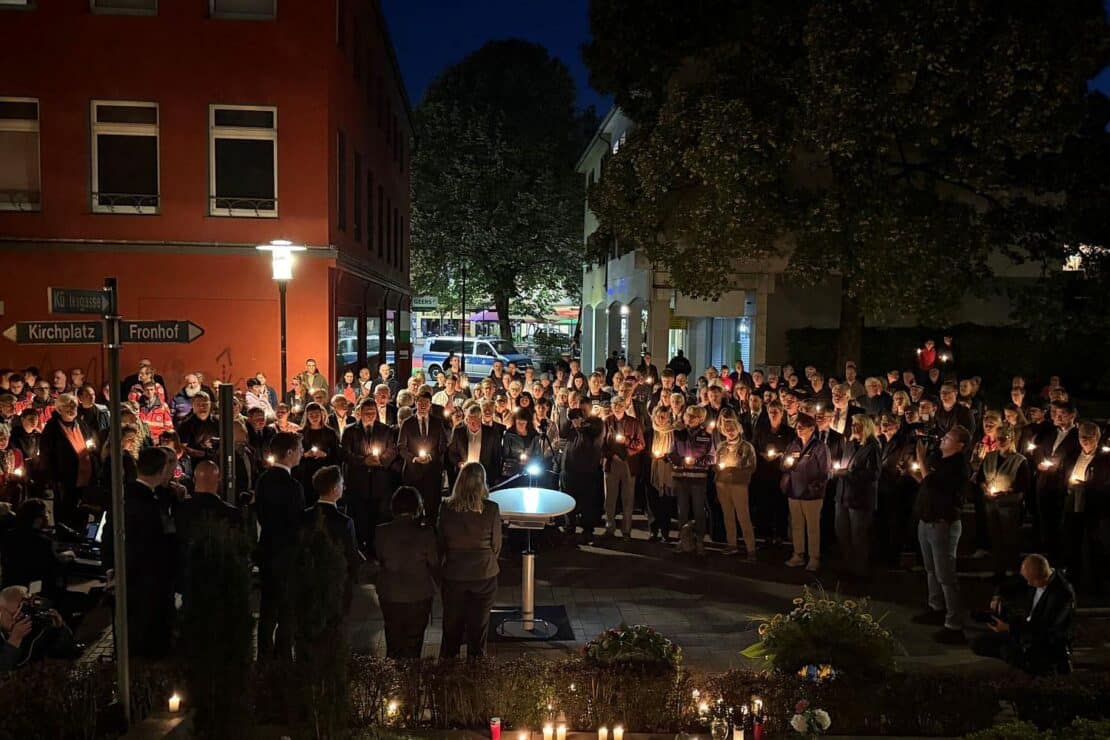 Solingen gedenkt der Opfer des Fronhof-Attentats