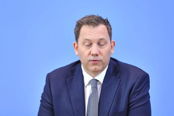 Finanzreform in Deutschland: Lars Klingbeil im Archiv, Einkommensteuer-Diskussion, kalte Progression bleibt.