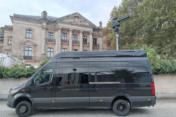 Mobile Drohnen-Abwehr im Archiv: Einsatzfahrzeug/Abwehrsystem gegen russische UAV-Kampagne in Europa.