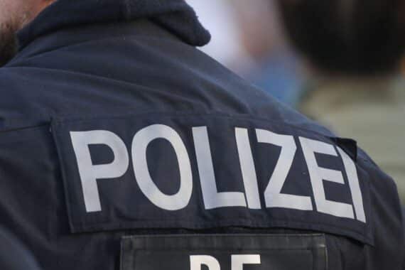 Polizei-Foto (Archiv): Mann nach Sturz mit Kleinkraftrad in Euskirchen schwer verletzt.