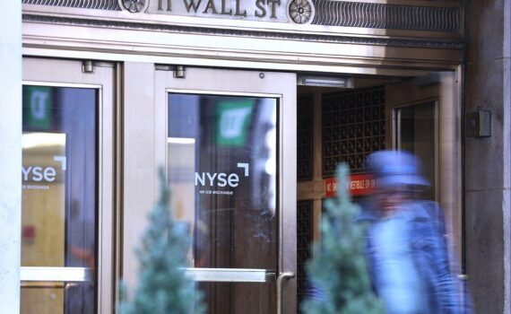 New York Stock Exchange-Archiv: Dow, Nasdaq, Chip-Aktien, Gold-Rally und fallender Ölpreis.