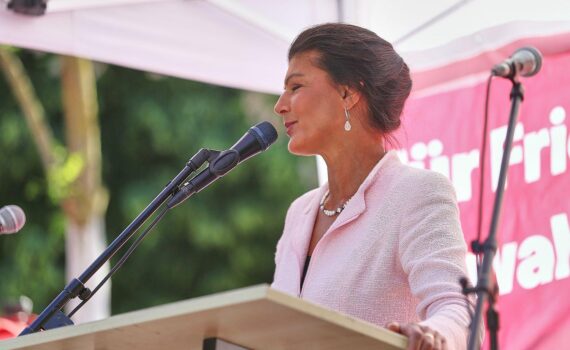Sahra Wagenknecht (Archiv) in Magdeburg; BSW unterstützt einzelne AfD-Vorhaben im Landtag Sachsen-Anhalt.