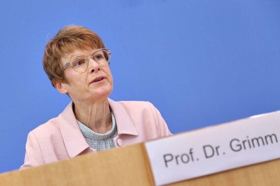 Veronika Grimm im Archivfoto: Kritik an Debatte zur Rente mit 63 und Reform für Rentenniveau.