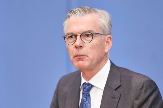 Martin Werding im Archivfoto: Diskussion gegen spezielle Rentenregeln für belastende Berufe und Schwerarbeitspension.