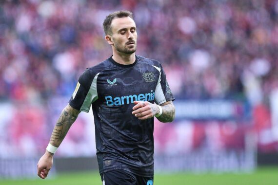 Aleix García (Archiv) bei Bayer Leverkusen: 2:0-Sieg gegen RB Leipzig, Treffer von Schick und Gutierrez.