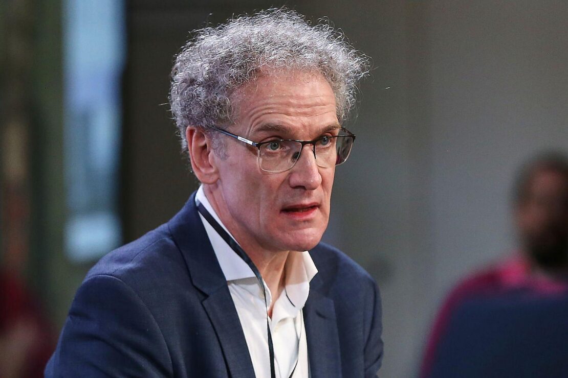 Autor Oschmann kritisiert Ost-West-Berichterstattung