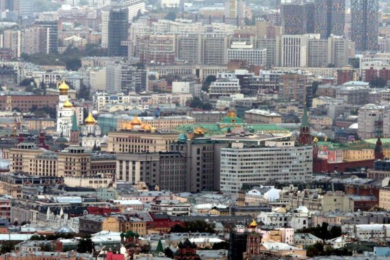 Blick über Moskau mit dem Kreml (Archiv): Skepsis zur russischen Parlamentswahl.