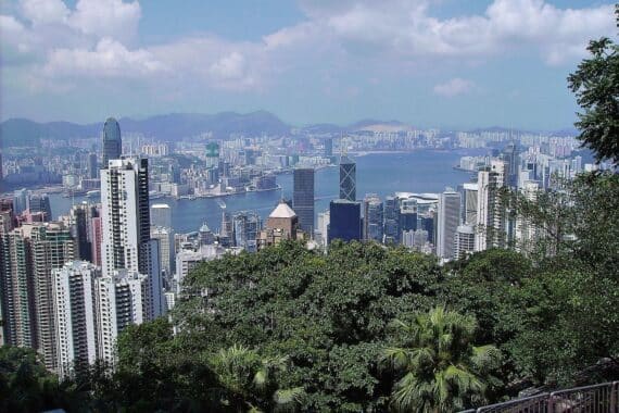 Blick über Hongkong (Archiv): Hongkongskyline, Thema zunehmende Einschränkung von Grundfreiheiten.