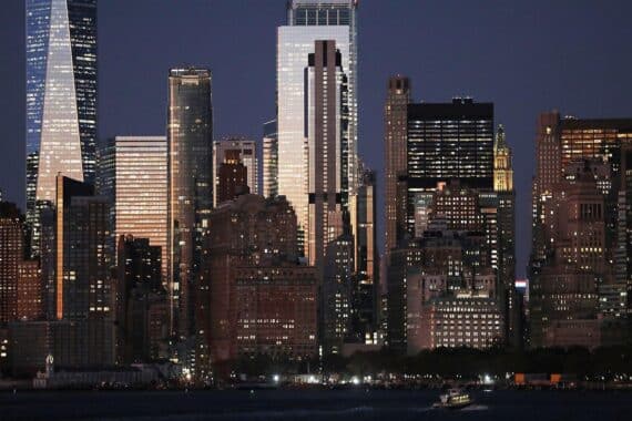 Harvey Weinstein vor Gericht in New York; Haftstrafe wegen sexueller Übergriffe.