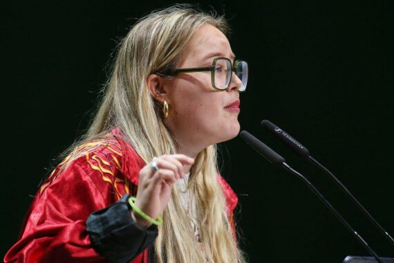 Henriette Held (Archiv) fordert stärkeren Fokus der Grünen auf soziale Gerechtigkeit und bezahlbares Leben.