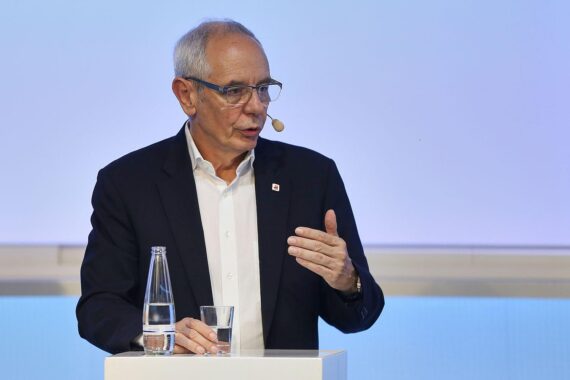 Michael Vassiliadis (IGBCE), kritisiert Kanzler Merz; Foto im Archiv, vor politischem Kontext.