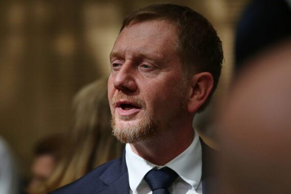 Michael Kretschmer (Archiv) in Sachsen: CDU-Politiker spricht über steigende Lebenshaltungskosten und alltagsnahe Politik.