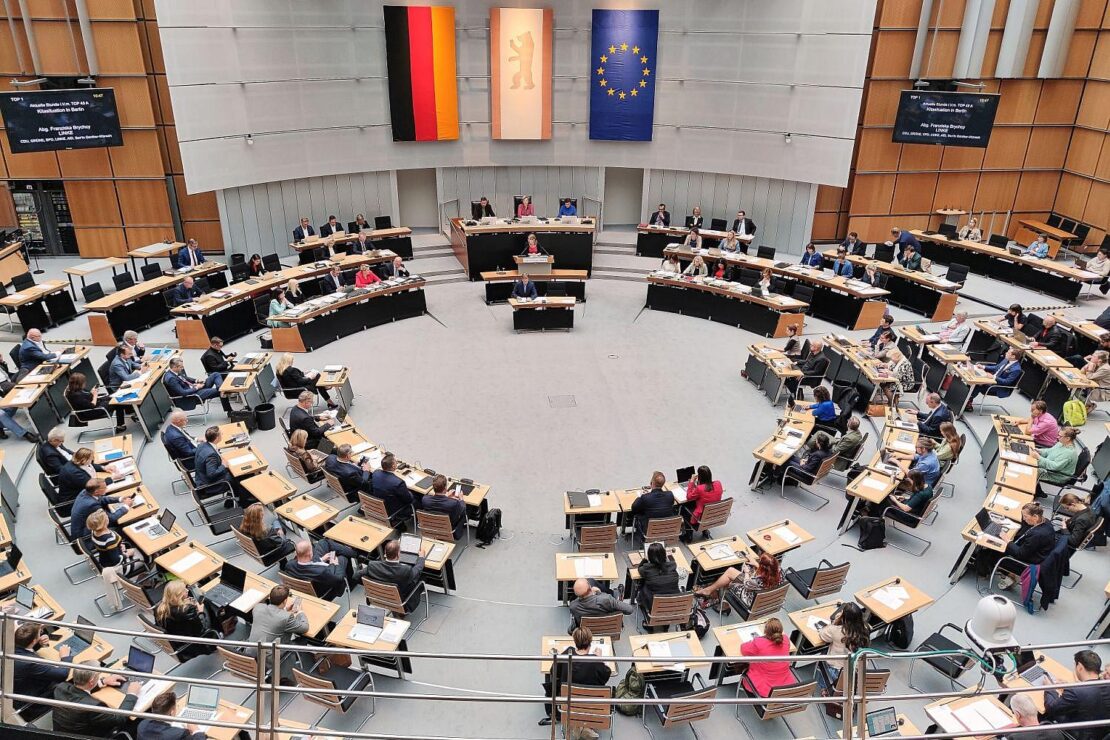 Linke und Grüne verlangen Debatte über IT-Pannen in Berliner Verwaltung