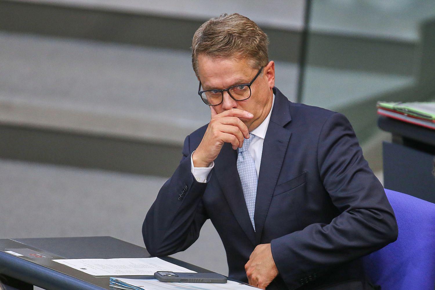 Linnemann will Info-Pflicht der Krankenkassen wieder einführen