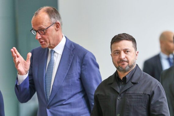 Friedrich Merz und Wolodymyr Selenskyj (Archiv) bei der Kontaktaufnahme: Telefonat, Dank für deutsche Unterstützung.