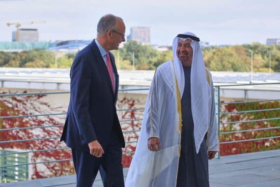 Friedrich Merz und Scheich Mohammed bin Zayed Al Nahyan bei Investitionsankündigung am 10.09.2026 in Berlin.