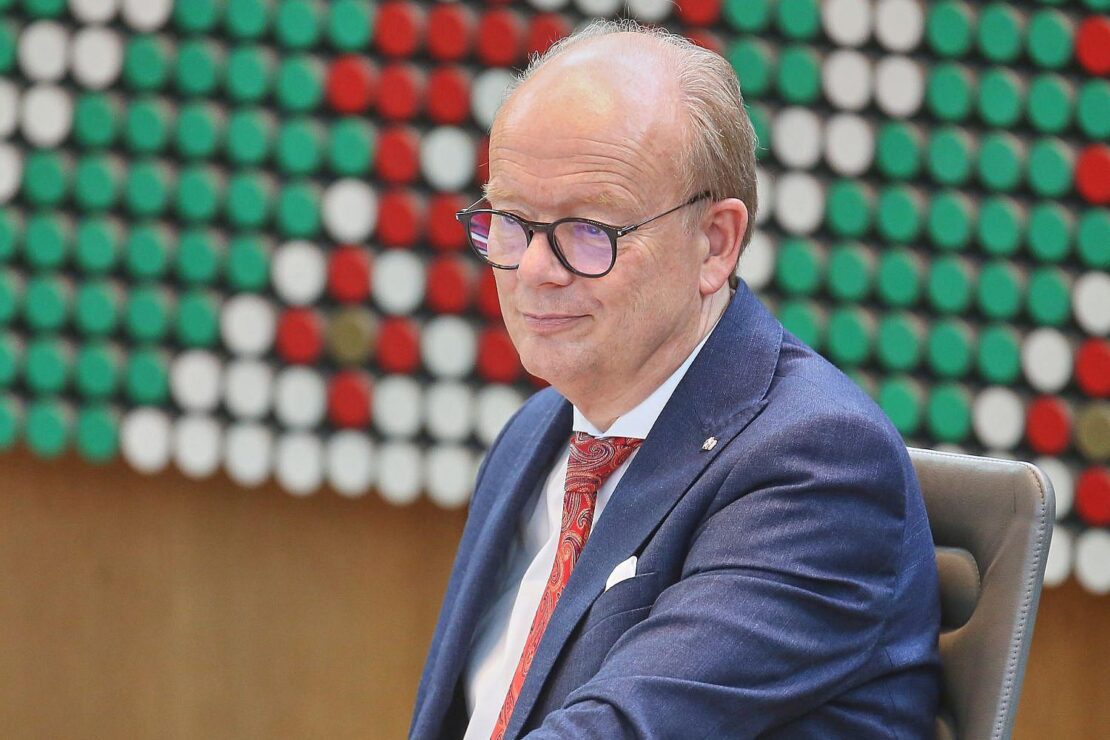 NRW-Landtagspräsident regt automatische Ordnungsgelder an