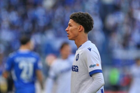 Fußballspieler Louey Ben Farhat im SC-Freiburg-Kontext: Verleih vom Karlsruher SC zurück, Rückrunde stark.
